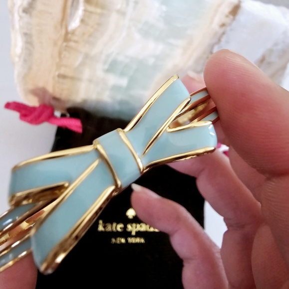 Kate Spade EUC New York Teal Enamel Double bow Bangle Bracelet🩵♠️ $25 - Picture 3 of 7